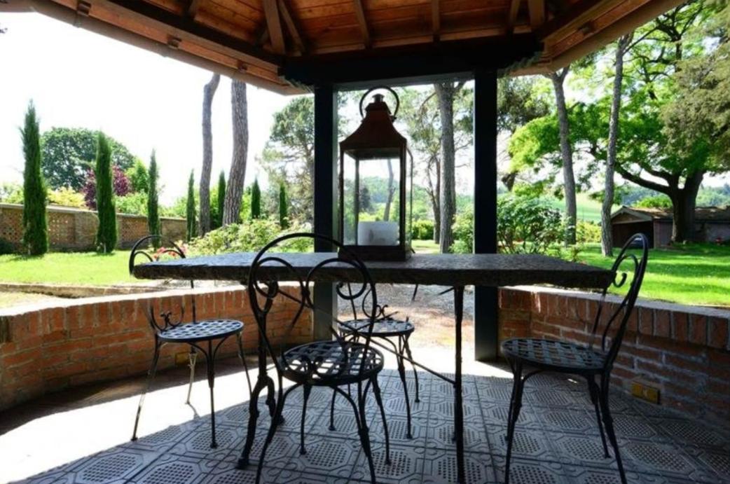 Villa Ottocentesca Immersa Nel Verde Montecavolo Εξωτερικό φωτογραφία